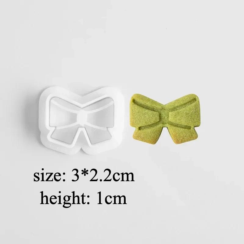 

Mini Cute Christmas Cookie Moulds PLA Biscuit Mold 3D Santa Claus Snowman Gingerbread Man Cookie Cutters Cake Decoration Tools