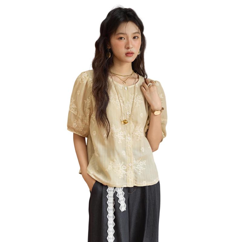 Mishow Women s French Retro Floral Embroidered Round Neck Shirt S