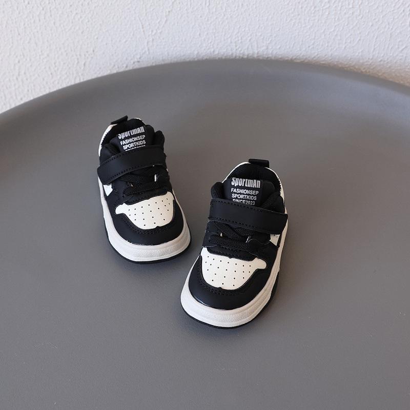 Non-Slip Breathable Shoes for 0-6-Year-Olds: Soft Sole Toddler & Children's Sports Board Shoes for Boys & Girls