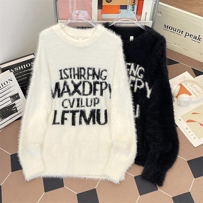 

Retro Couple Plush Mink Fur Sweater - Unisex Autumn/Winter Knitted Cardigan with Letter Design M чорний