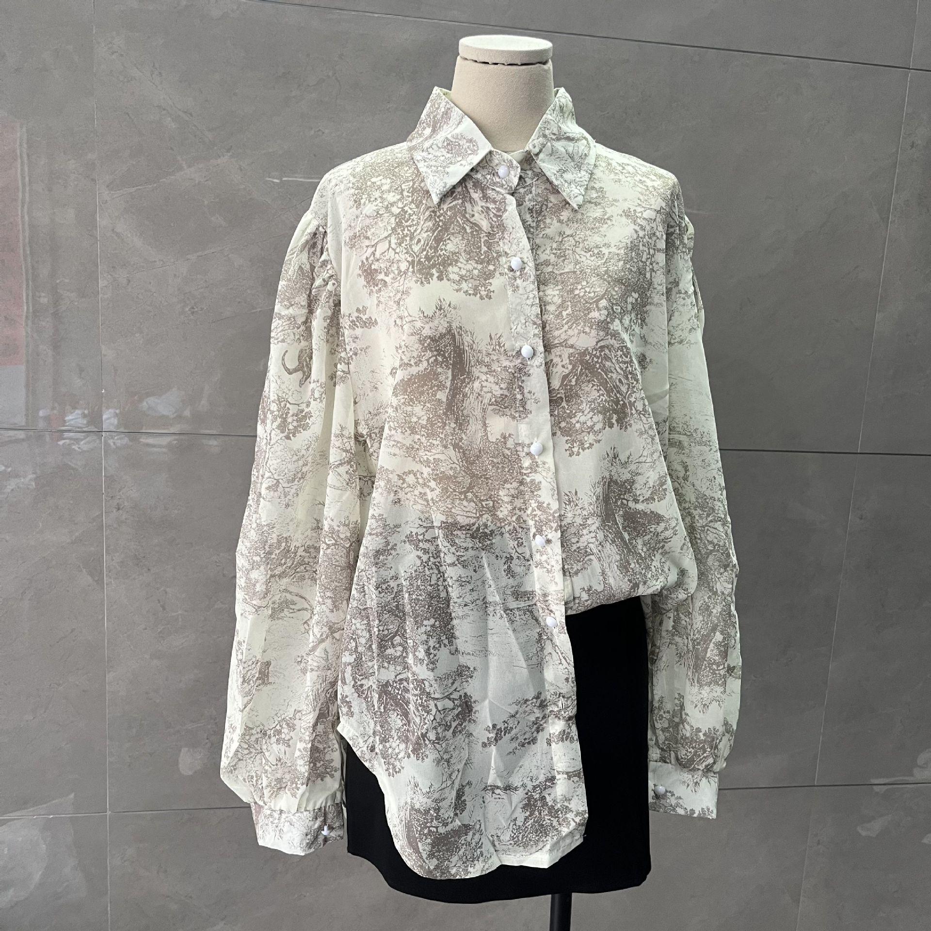 

Women s Retro Floral Puff Sleeve Polo Collar Blouse S - Recommended for 95 jin