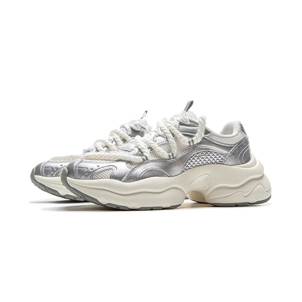 Li Ning Cushioning Slip Resistant Abrasion Resistant Support Rebound Low Top Casual Shoes Women's Silver White AGCV134-4
