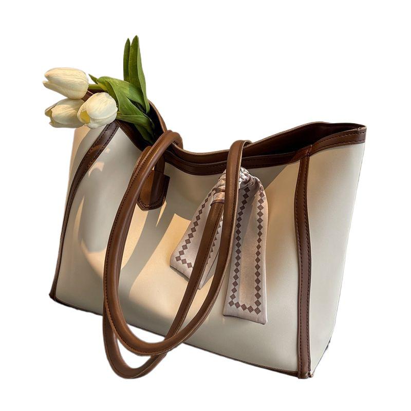 Geantă Tote Mare Versatilă pentru Femei Vara 2023 - Texturată, cu Un Singur Umăr, pentru Cumpărături și Navetă