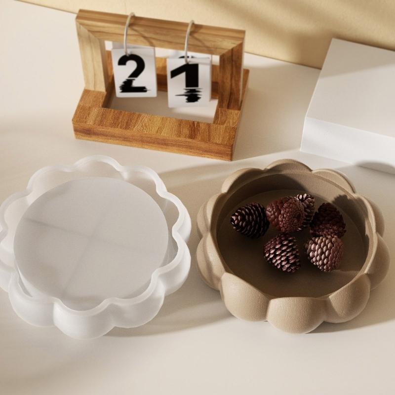 Silicone Crafting Mold Flower Shape Trays Moulds Jewelry Making Tool Artistic Dish Molds Suitable for Home and Parties