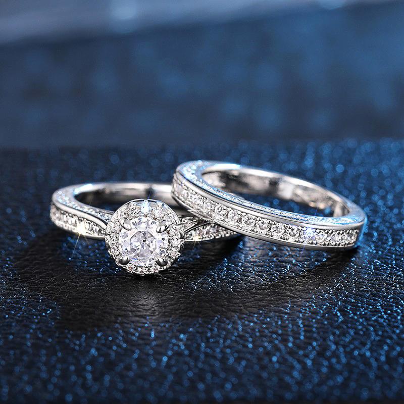 Huitan 2Pcs Set New Trendy Rings for Women Crystal Cubic Zirconia Romantic Wedding Band Accessories Luxury Zircon Drop Shipping