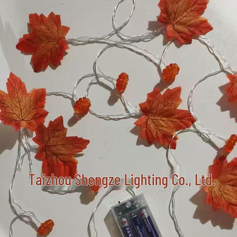 LED Balkabağı ve Akçaağaç Yaprağı Cadılar Bayramı Peri Işıkları - Pille Çalışan Parti Dekorasyonu