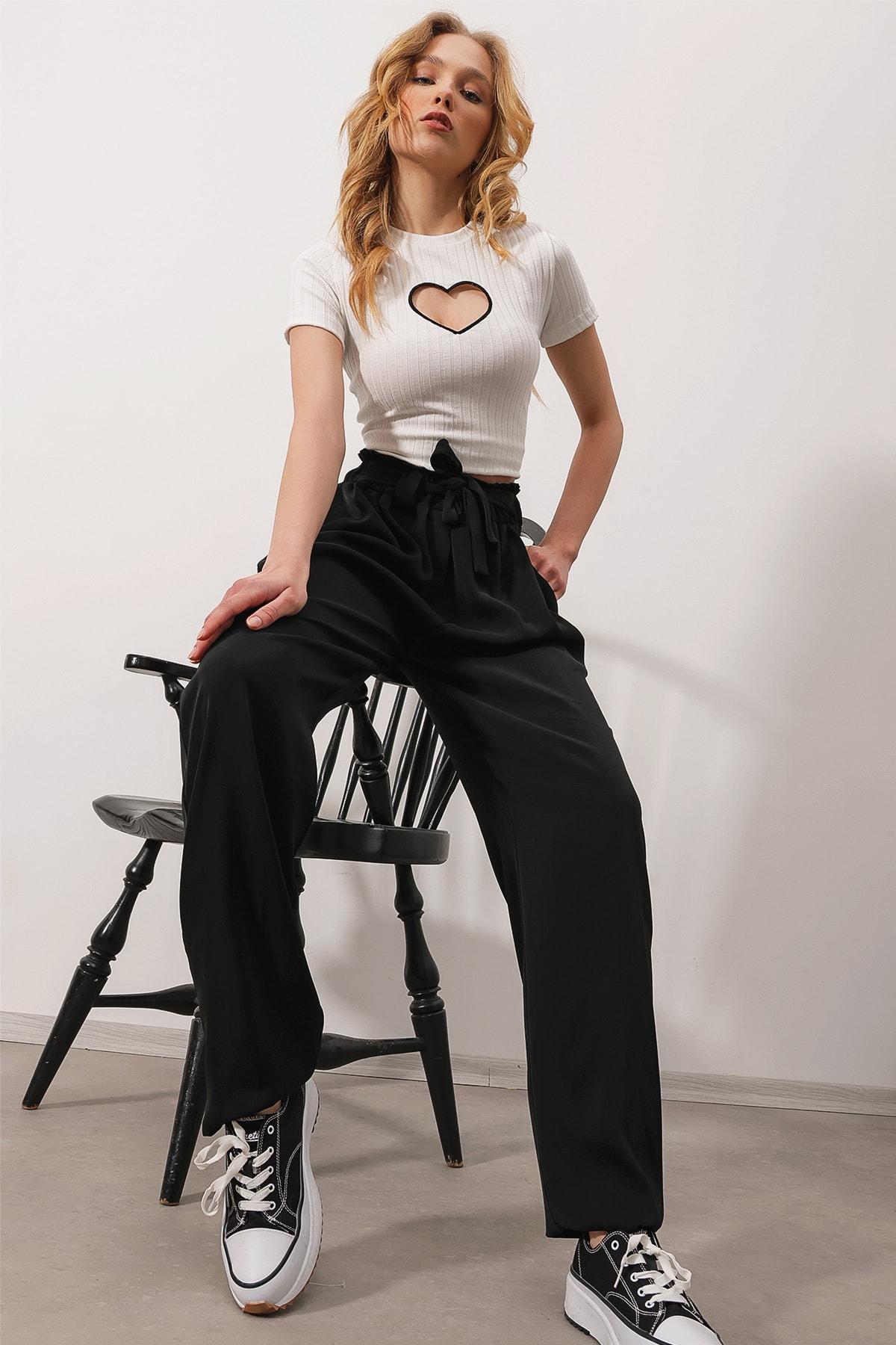 

Брюки - Черный - Прямые