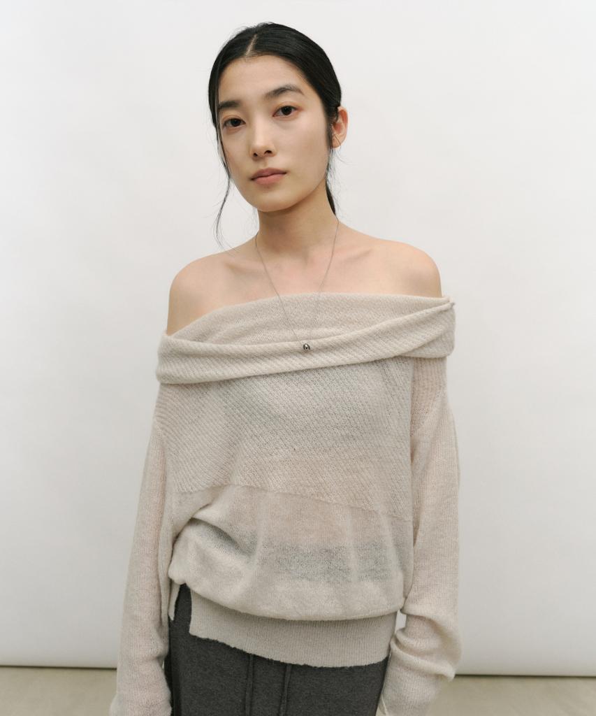 LOW TIDE Relaxed Off-Shoulder Knit [Light Gray]