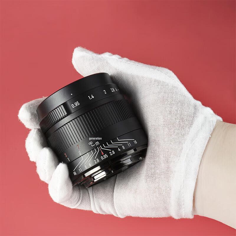 7Artisans 35mm F0.95 APS-C Standard Prime Lens for M4/3