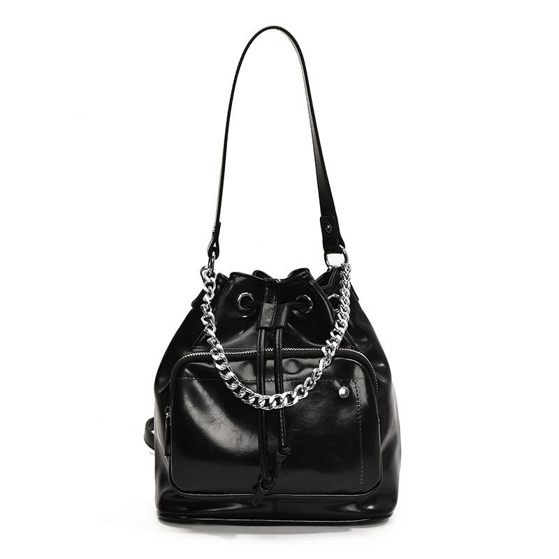 

Autumn and winter new large-capacity shoulder bag commuting leisure simple fashion texture bucket chain women s bag