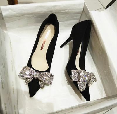 Nouvelle Mode Escarpins à Talons Hauts à Bout Pointu avec Nœud Papillon pour Femmes Stiletto Perle Blanche Chaussures de Mariage de Mariée Chaussures de Robe de Soirée de Banquet