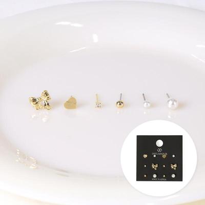 עגילים – עגילים צמודים