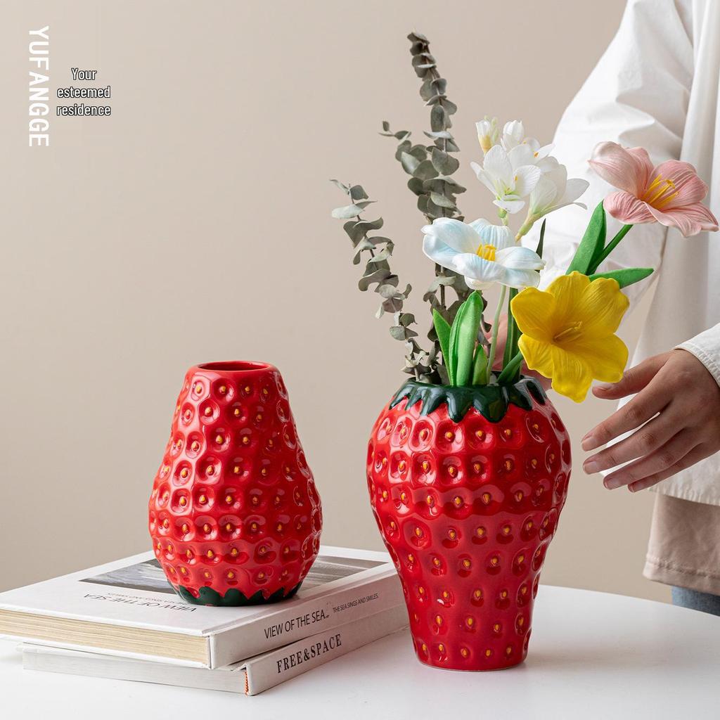 Vaso in Ceramica Fragola per Fiori Freschi o Secchi - Elegante Decorazione per la Casa e Ornamento per l'Ingresso