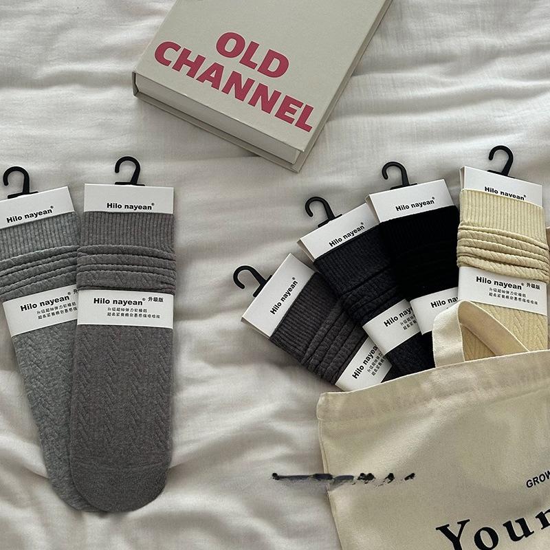 Women's Autumn and Winter Linen Patterned Calf Socks, Cream Grey Mid-calf Pile Socks for Women
