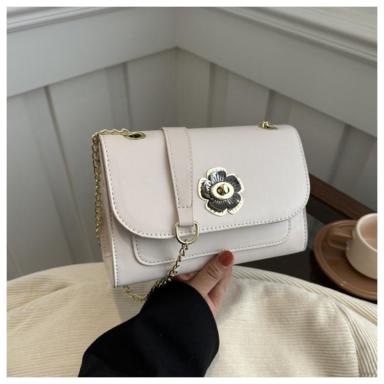 Fashion 2025 New Retro Solid Color Casual Spring Simple Chain Texture Shoulder Crossbody Small Square Bag
