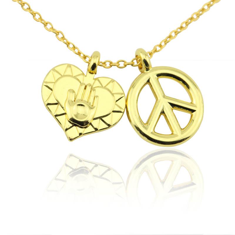 

Red Stone of Aja Necklace Anime JoJos Bizarre Adventure Pendant Necklace for Manga Fans Cosplay Jewelry Prop Accessories