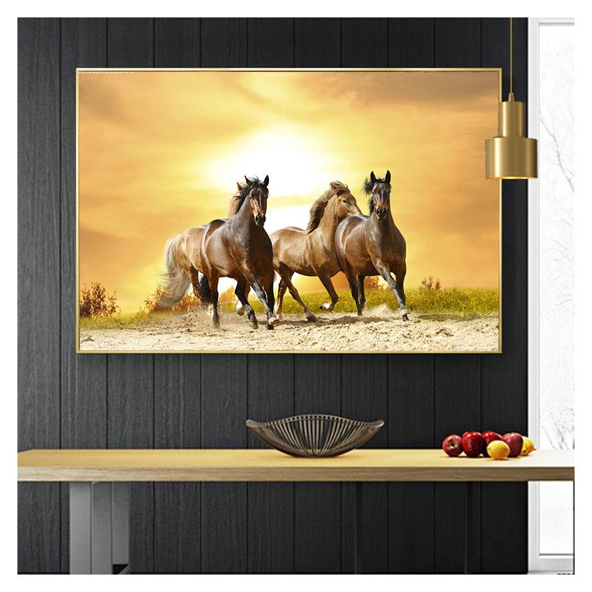 Pictură de peisaj animal cu cai europeni care aleargă fără încadrare pe pânză, imagine de perete, imprimare și poster, decorare modernă a casei