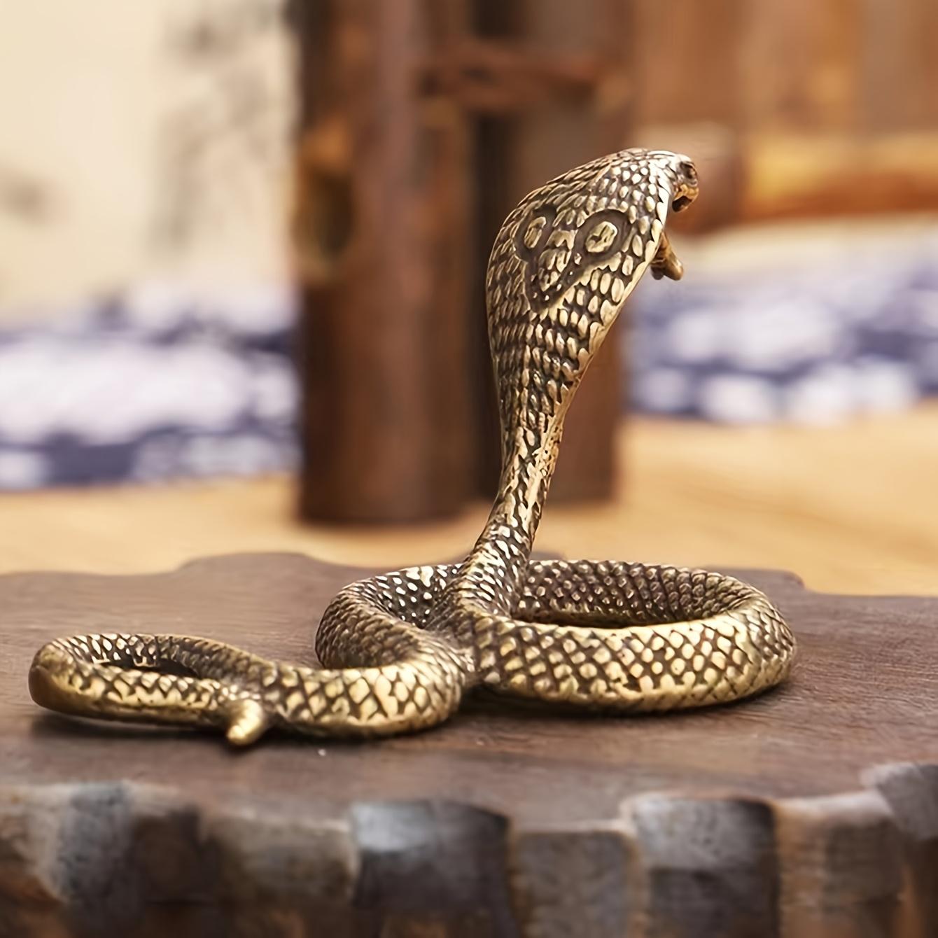 

3D Retro Style Brass Cobra King Snake Sculpture Courtyard Desktop Decoration Exquisite Reptile Statue Home Decoration Gifts