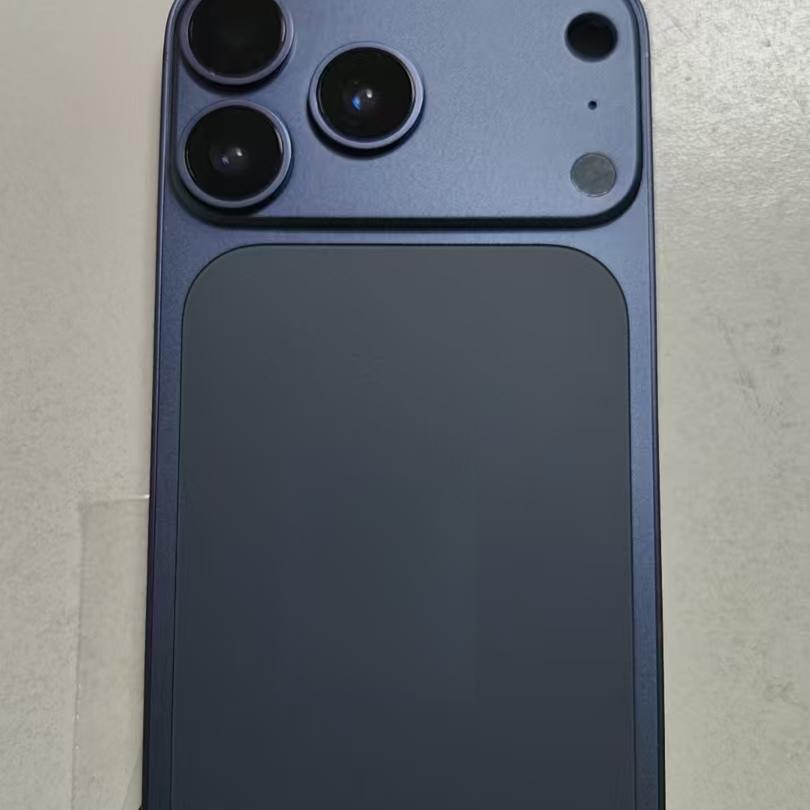 iPhone Xr'den 17 Pro'ya Dönüştürmek İçin Tam Montajlı Titanyum Düz Kendin Yap Kılıf Xr Şasi Parlak 17 Pro Xr Benzeri 17 Pro Arka Kapak Kiti