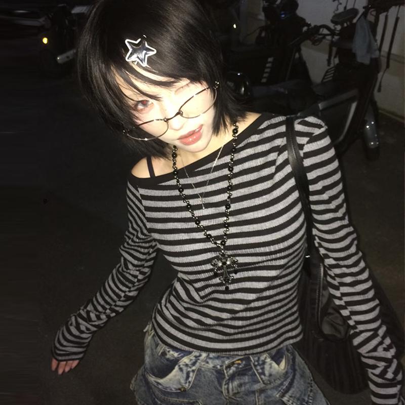 VAYLA Camiseta Japonesa Y2k para Mujer Manga Larga Hombros Descubiertos Rayada Crop Tops Estética Y2k Grunge 2000s Ropa de Calle Camisetas