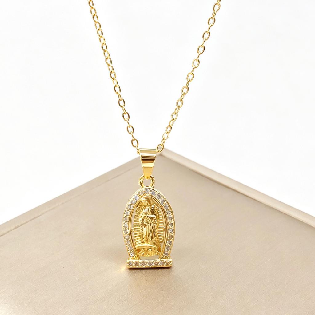 New Arrival Religion Moon/Arch Shaped Virgin Mary Jesus Zirconia Pendant Necklace Elegant Vintage Charm Jewelry Gift for Women