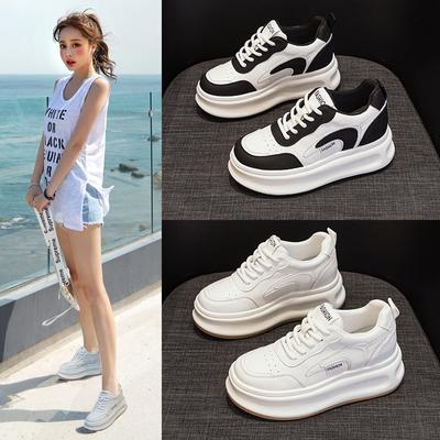 Scarpe bianche rialzanti interne da donna autunno nuovo 8 muffin suola spessa scarpe da ginnastica casual piccole scarpe singole in pelle
