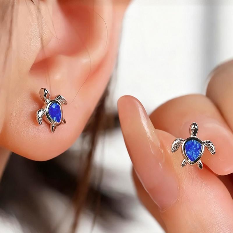 

Creative Animal Design Stud Earrings for Women Cute Versatile Turtle Shaped Accessories Delicate Female Party Jewelry