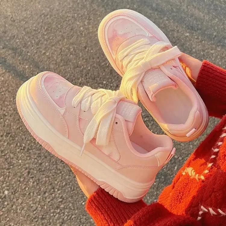 

Модные Новые Весенние Женские Дышащие Кроссовки Милые Розовые Граффити Обувь Кроссовки на Толстой Подошве Повседневные Беговые Платформа Y2K Лолита Спортивная Обувь 35 розовый