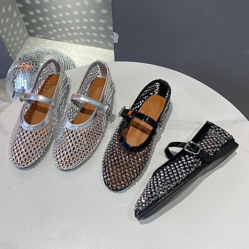 Hollow and breathable full diamond Mary Jane shoes for women's 2025 summer new temperament French flat soft sole with skirt light mouth single shoes