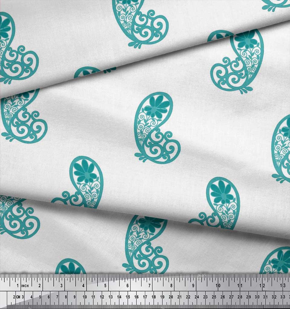 Soimoi Černá japonská krepová saténová tkanina Floral & Paisley Print Fabric v metrech 42 palců