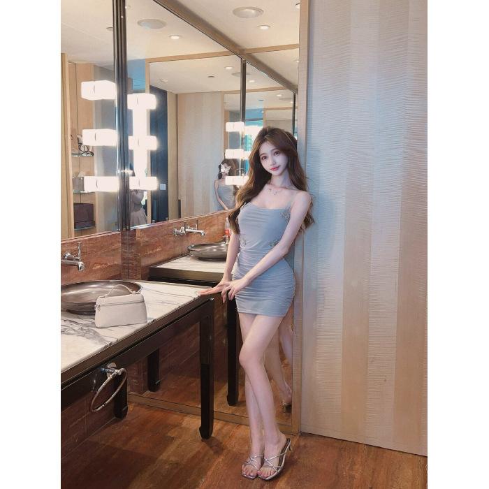 

Spice girl low-cut deep v-neck sexy suspender dress women s summer base temperament waist and thin hip skirt S