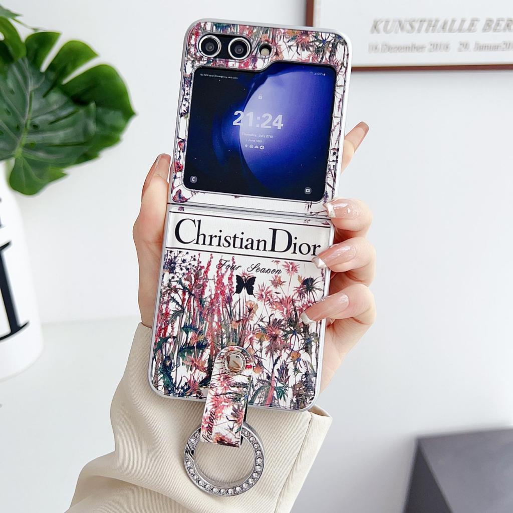 Samsung Z Flip 7 Trendy Forest Ring Phone Case - Fashionable Protective Cover for Z Flip 5