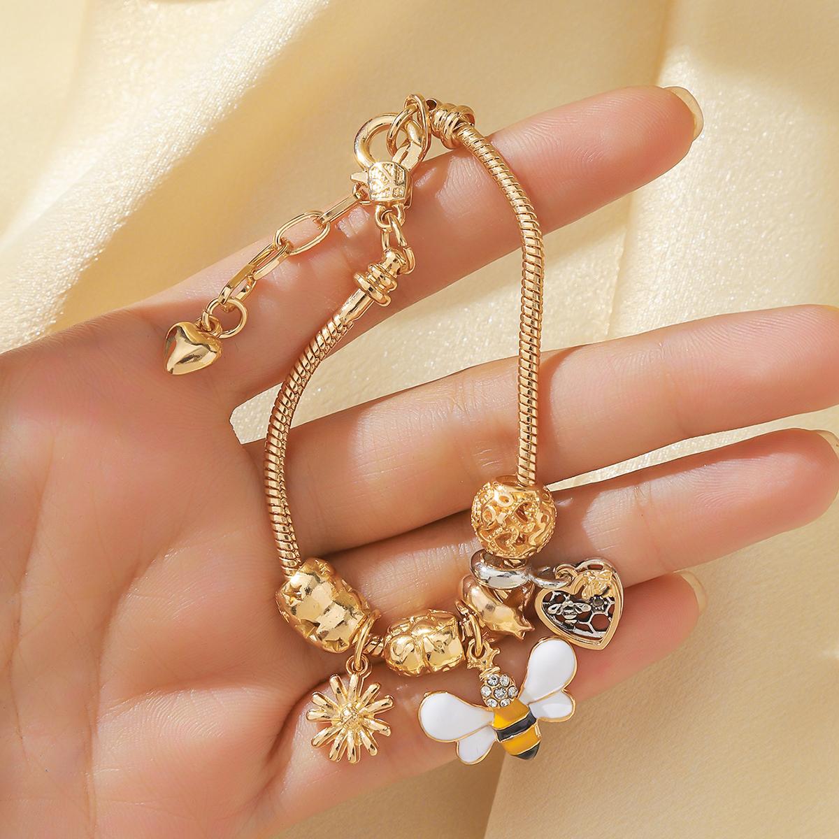 

1 piece of selling fashion jewelry, Pan family style bracelet, women s little bee pendant bracelet, niche bracelet