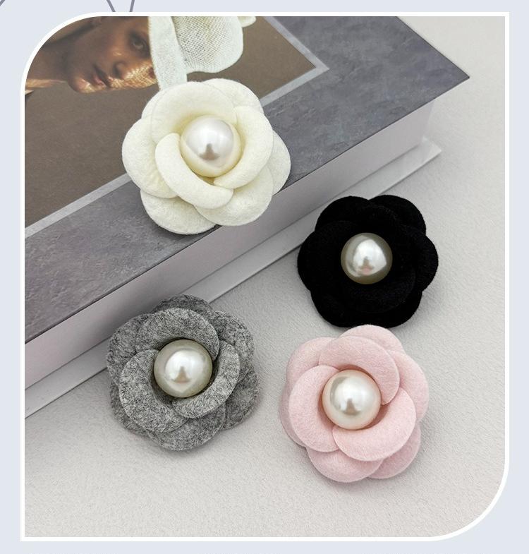 Large Pearl Flower Brooches Solid Color Felt Camellia Flower Brooches for Women Clothing & Bag Ornaments