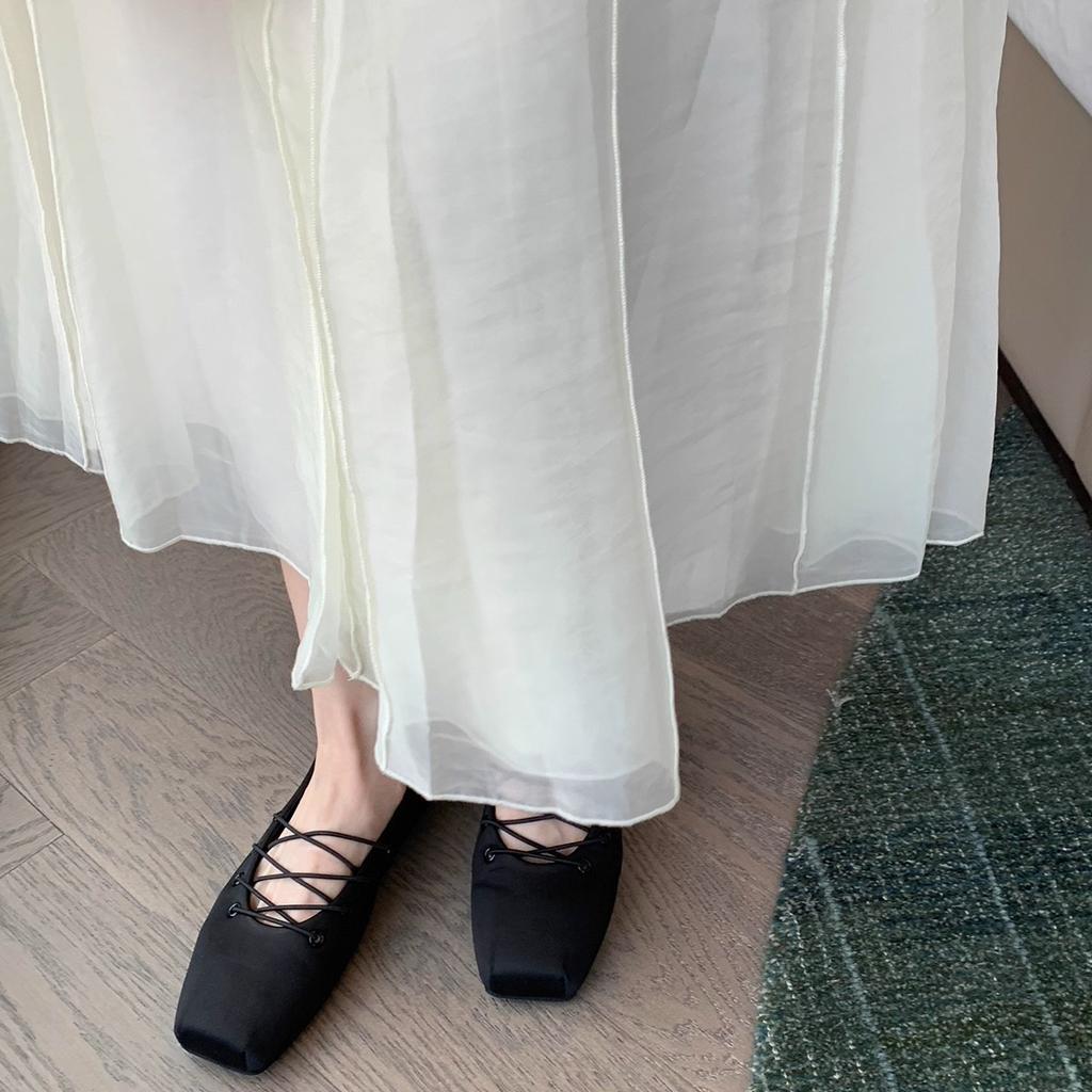 2025 Autumn Grape Mother Noble Satin Temperament Square Head Cross Belt Flat Bottom Shallow Mouth Mary Jane Single Shoes Women's Ballet Shoes