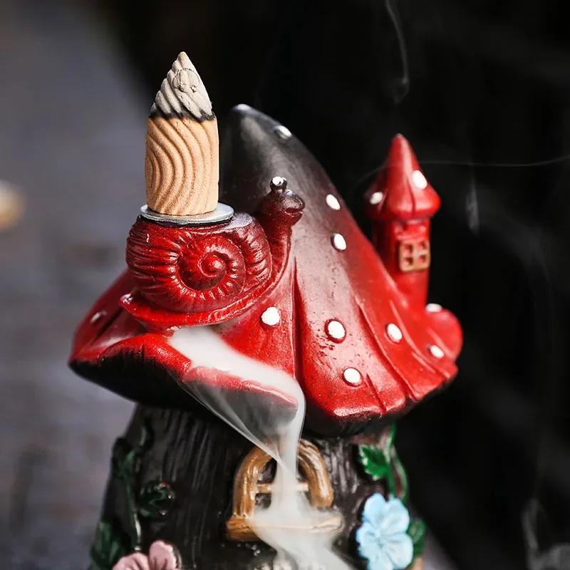 1pc Mushroom House Resin Handicraft Home Ornaments Backflow Incense Burner (Without Incense Cones)