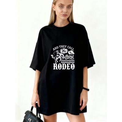 Übergroßes T-Shirt Schwarz Und Sie Nennen Das Ding Rodeo Print Mit Cowboy Pferd Design Für Freizeitkleidung Und Western Style Outfits