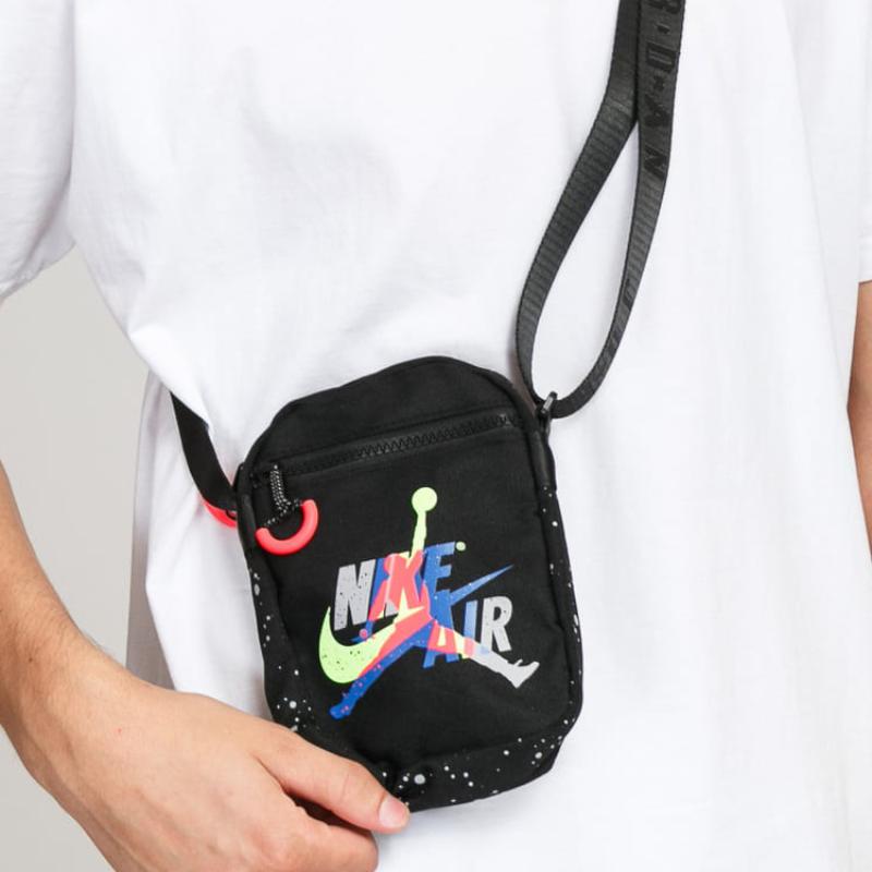 Jordan Polyester Cell Phone Pouch, Shoulder Bag, Crossbody Bag Small Unisex Black Jordan 9A0314-026