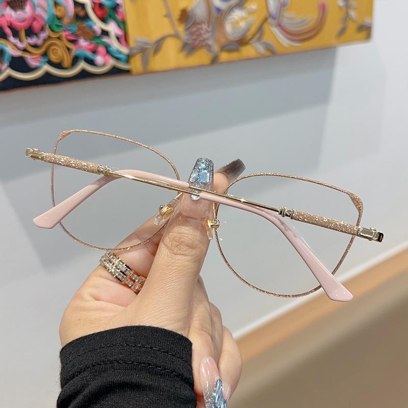 Metal Anti Blue Light Glasses for Women Men Oversized Frame Ultra Light Eye Protection Computer Office Goggles