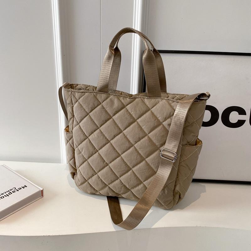 Tasche mit großem Fassungsvermögen für Damen 2025 Winter neue koreanische Version Studentenunterricht Schulter Umhängetasche tragbare Tragetasche