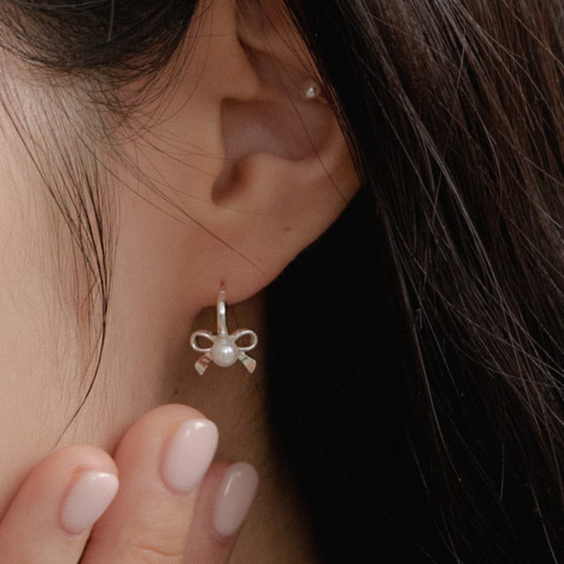 GETMEBLING PEARL RIBBON EARRING