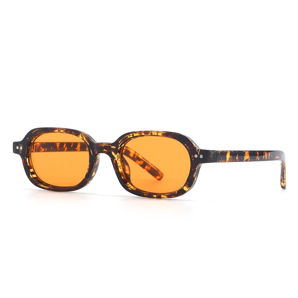 

Fashion Small Oval Women Sunglasses Retro Rivets Men Jelly Color Gradient Shades UV400 Punk Sun Glasses Latest