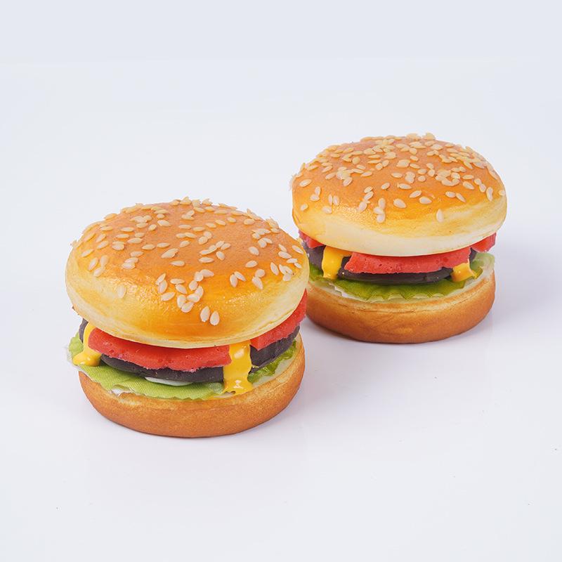 Weiches duftendes falsches Rindfleischburger-Brötchen-Spielzeug für Fotografie oder Dekoration - Magnet enthalten