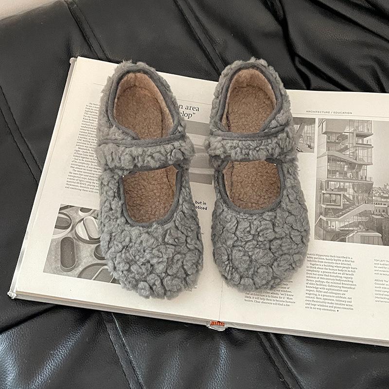 Korean gentle wind plush one-word with fluffy shoes women's 2025 winter new one-word outer wear casual flat shoes