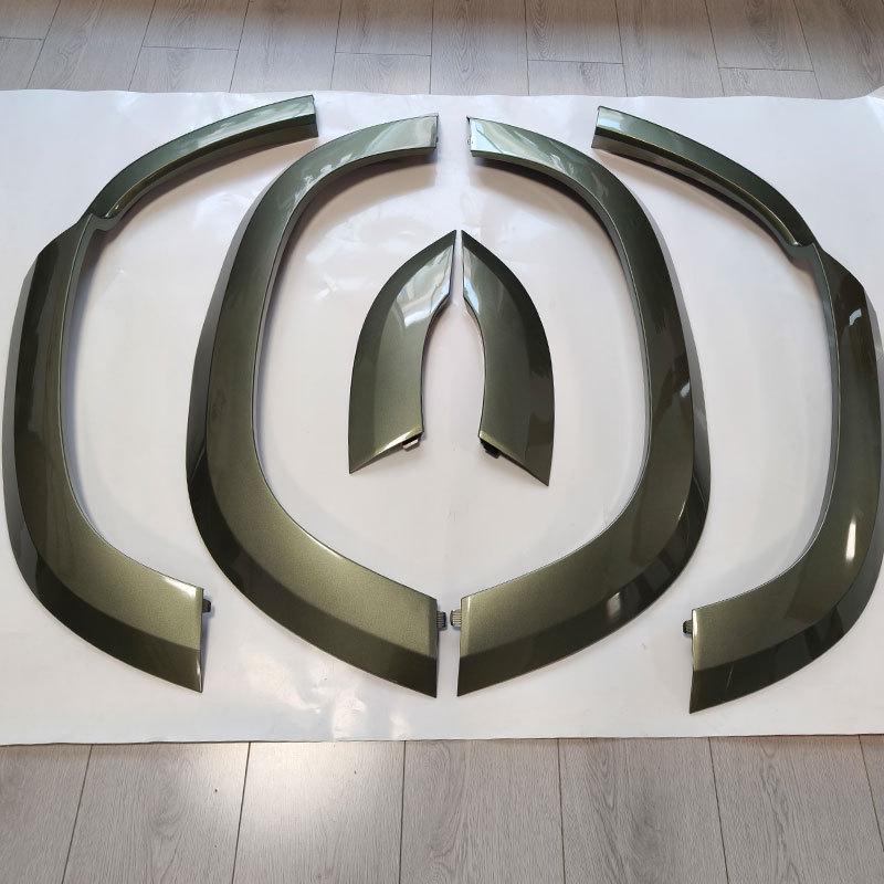 Gloss Black Widened Wheel Arches for New Defender 110/90 - Black Warrior Upgrade