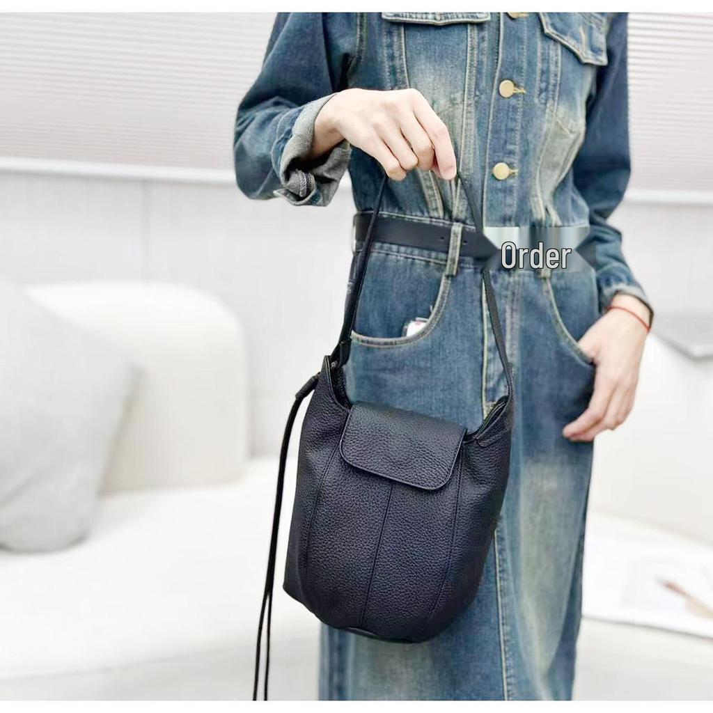 Genuine Leather Pumpkin Bucket Bag - 2025 A/W Collection, Women's Versatile Casual Fashion Shoulder/Crossbody, Large Capacity