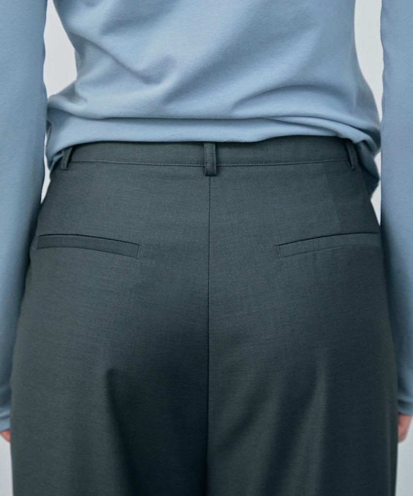 IHR Single-Pleat Wide Trousers / Charcoal