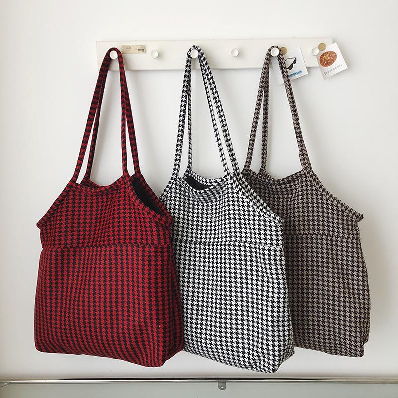 2026 Simple Large Capacity Plaid Canvas Shoulder Bag for Women and College Students