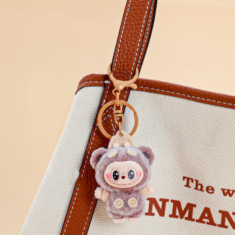 Cartoon Niedlicher Labubu Schlüsselanhänger Beflockung Kawaii Puppe Autoschlüssel Tasche Anhänger Schlüsselring Souvenir Schmuck Geschenke Für Frauen Männer