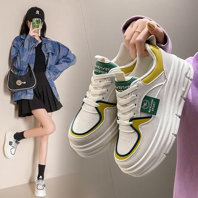 Trendige weiße Schuhe Damen Frühling Neu Allround Studenten Skateschuhe Damen Dicksohlige Kleinere Größe Höhenverstärkende Schuhe